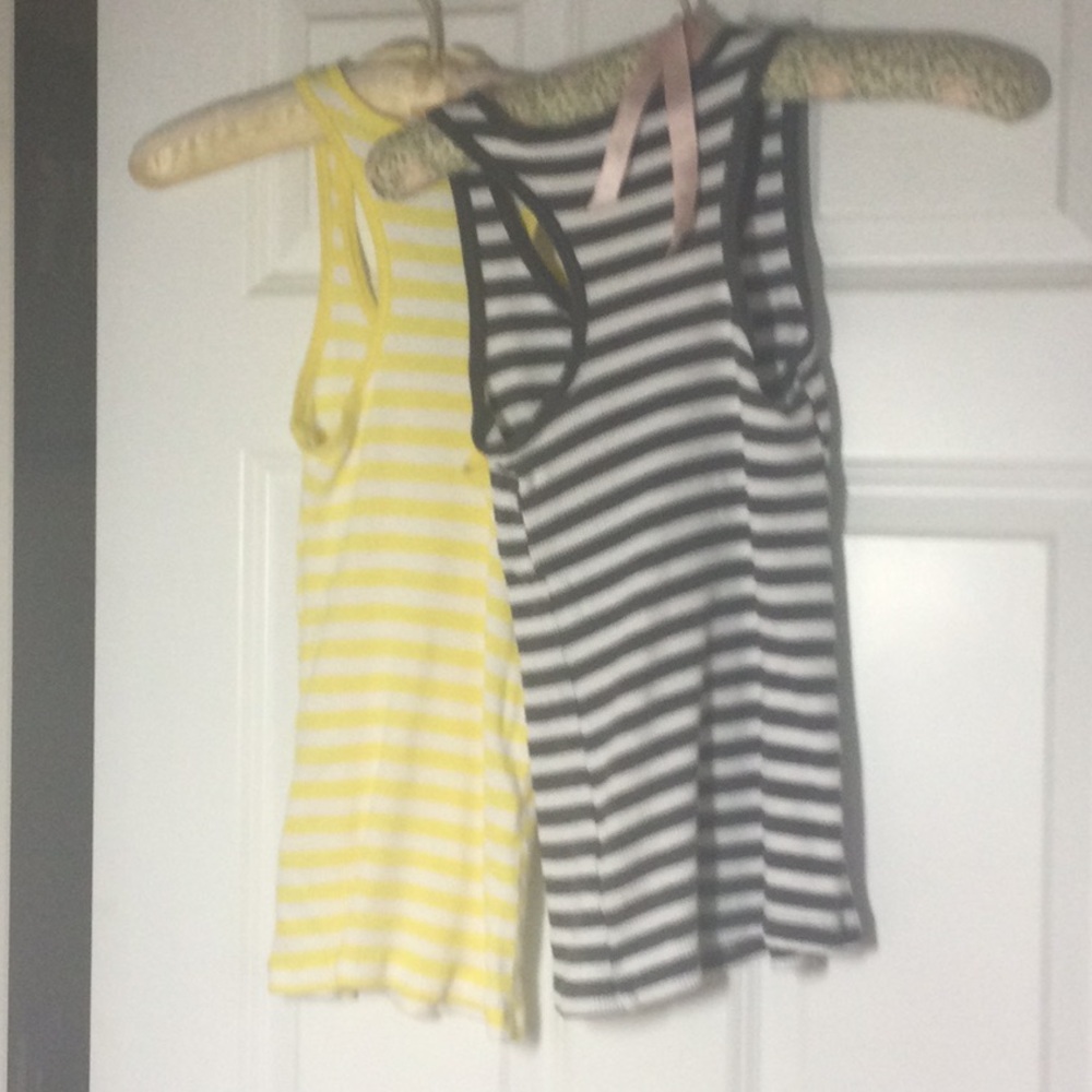 Forever 21 Racerback 2 Tee set - Picture 2 of 5